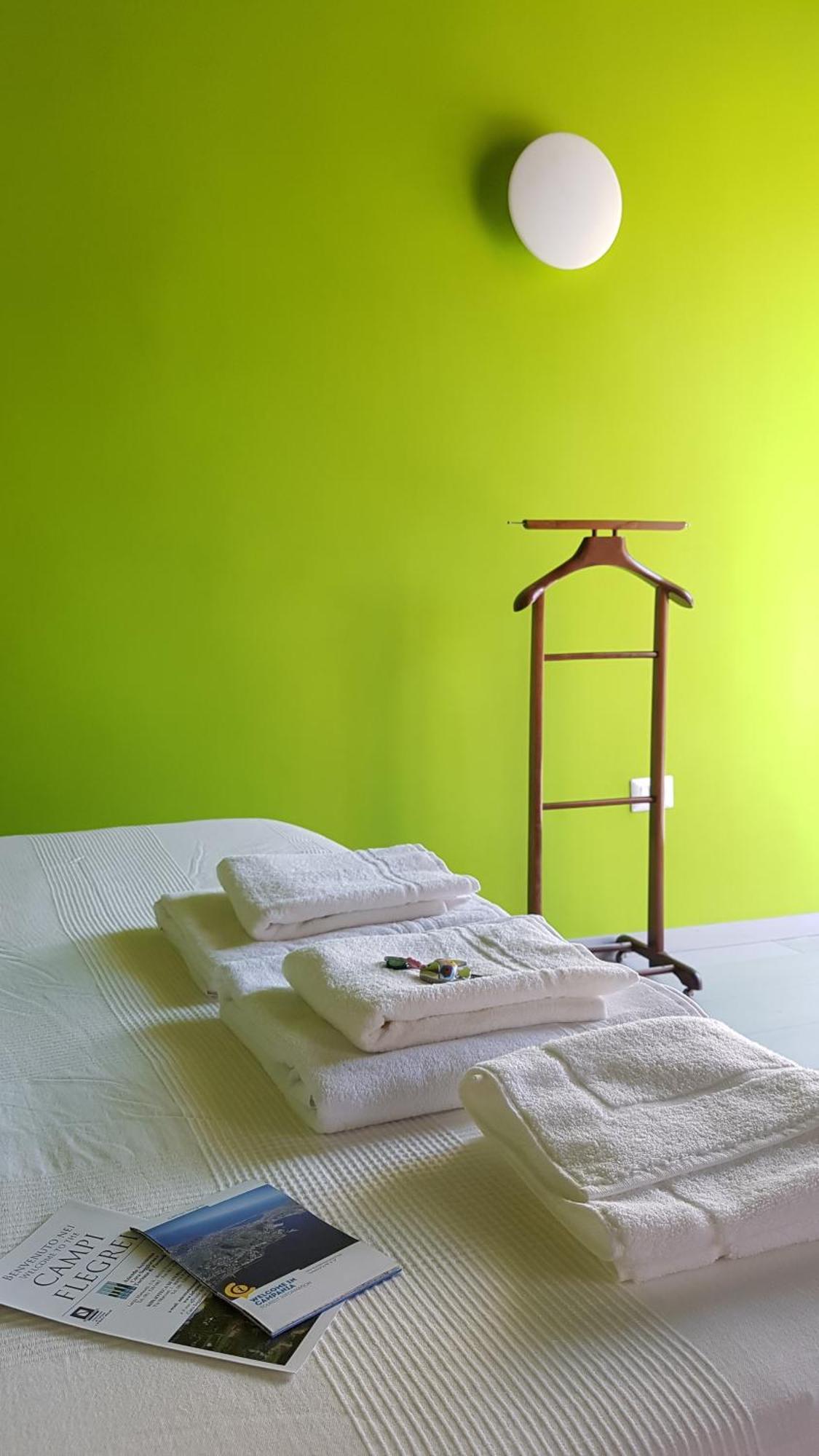 B&B Al Largo Pozzuoli Zimmer foto